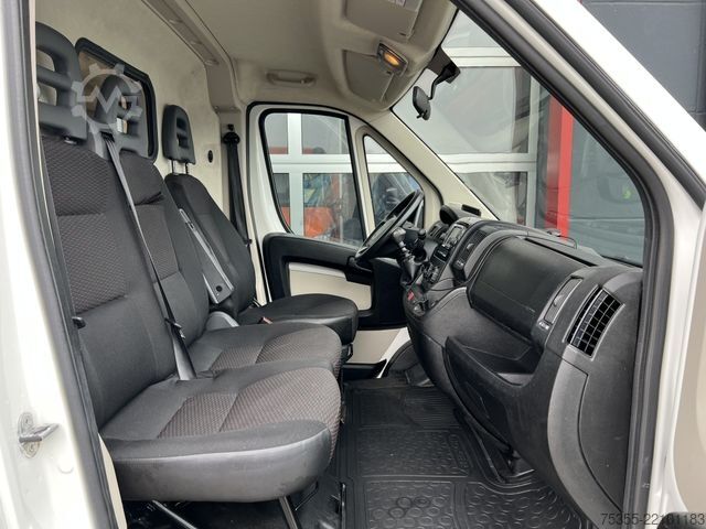 Furgone a tetto alto PEUGEOT Boxer L3H2 Pro BlueHDi Navi Kamera 3-Sitzer