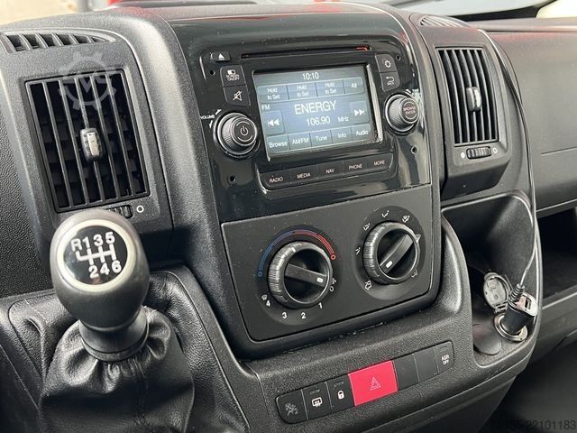 Furgone a tetto alto PEUGEOT Boxer L3H2 Pro BlueHDi Navi Kamera 3-Sitzer
