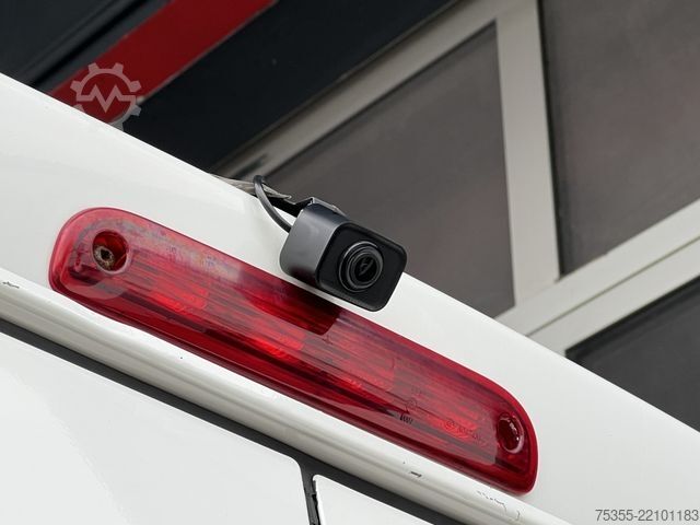Furgone a tetto alto PEUGEOT Boxer L3H2 Pro BlueHDi Navi Kamera 3-Sitzer