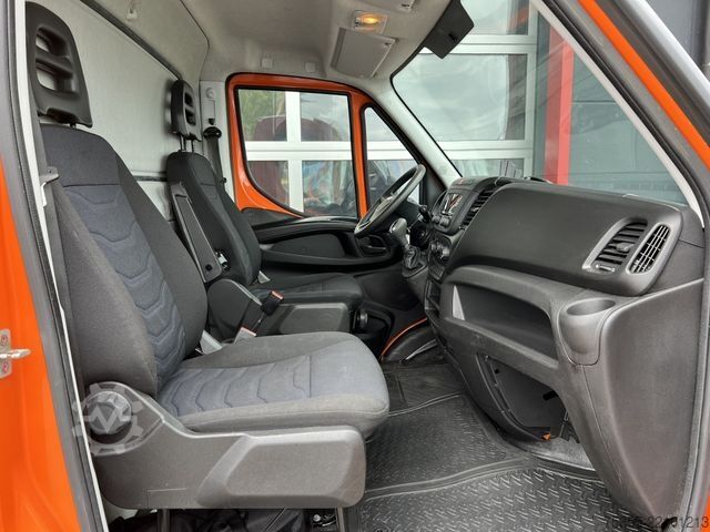 Xe bán tải van IVECO Daily 35S14A Hi-Matic Klima 4,35m Wartungvertrag