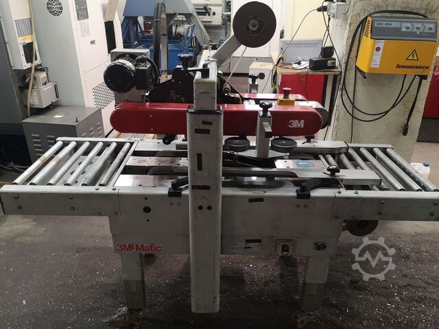 Top and bottom case sealer 