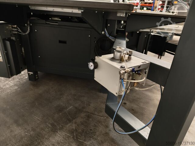 Máy cưa bàn trượt Altendorf F 45 ElmoDrive