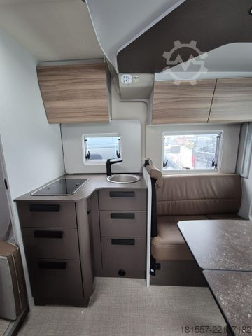 Camper semi-terintegrasi BÜRSTNER B66 TD IT 732  Hubbett / Automatik / 3,65t