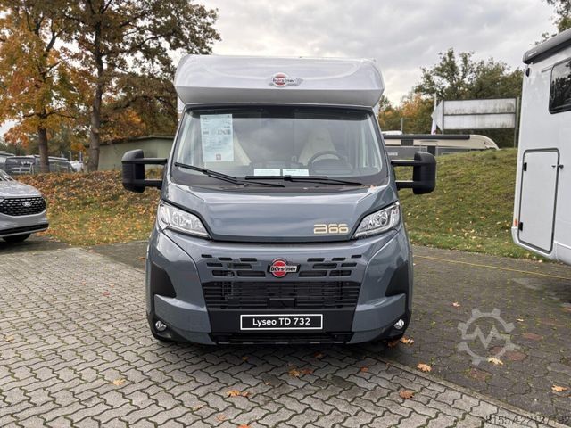 Camper semi-terintegrasi BÜRSTNER B66 TD IT 732 Halbjahreswagen, Automatik, SAT/TV