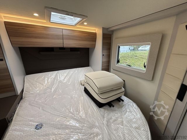 Camper semi-terintegrasi BÜRSTNER B66 TD IT 732 Halbjahreswagen, Automatik, SAT/TV