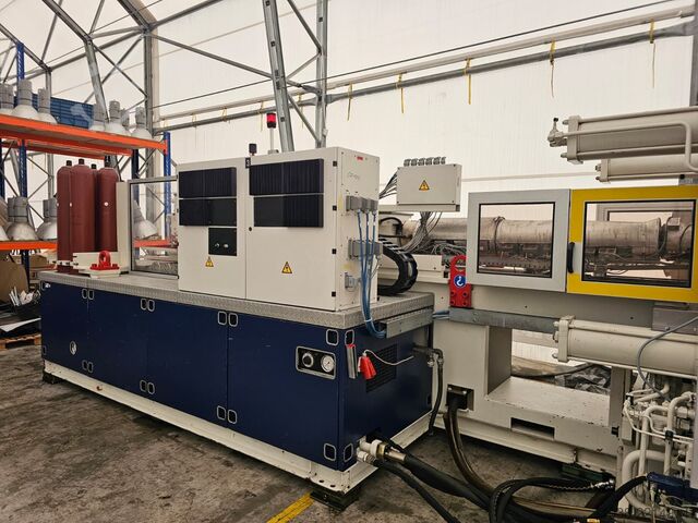 Machine de moulage par injection Krauss Maffei KM 800-5000 MC