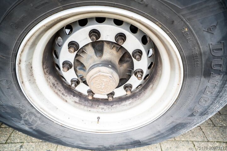 การขนส่งแช่เย็น/แช่แข็ง LAMBERET Lamberet Carrier Max.1300