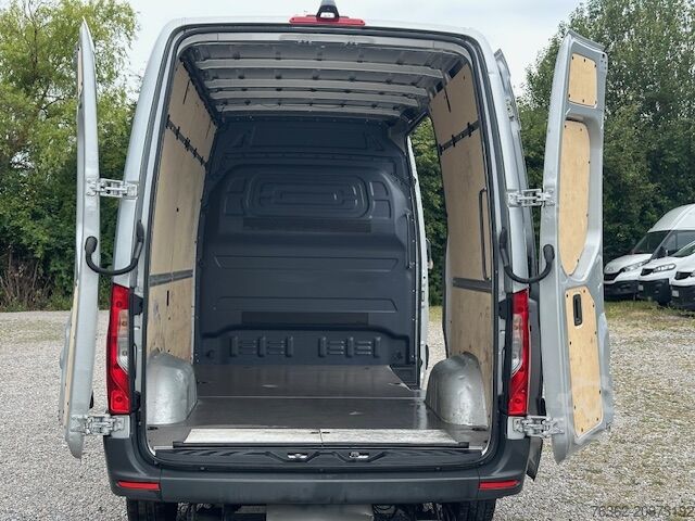 Box wagon high + long Mercedes-Benz Sprinter 314 L2H2 Ladebordwand Bär Klima