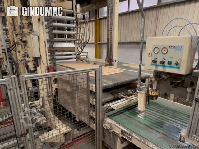 WILD Door leaf press line WILD Door leaf press line