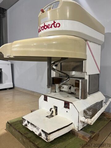 Pengadun lingkaran Pietroberto Pegaso 340