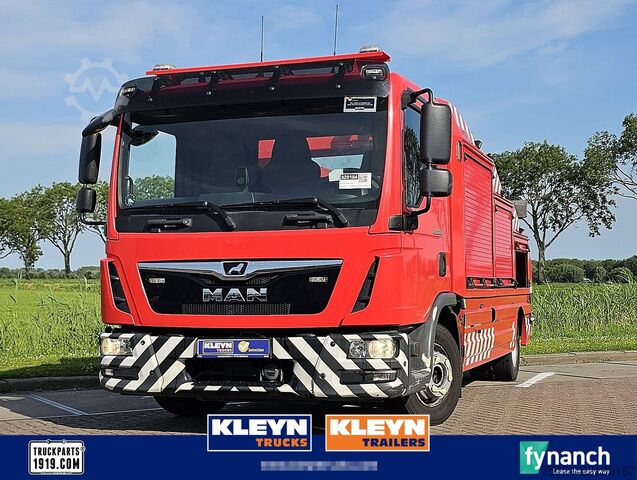 자동차 운송 밴 M.A.N. 8.220 TGL 8.8T BOTTIE LIFT 8T