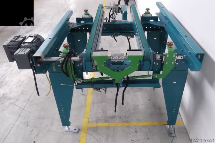 Convoyeur à bande Grenzebach mit Zentriereinheit