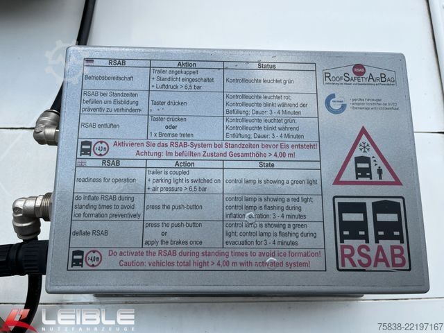 Atvērta puspiekabe ar tentu SCHMITZ CARGOBULL SCS 24XLight*RSAB*Zertifikat Code XL*Getränke*