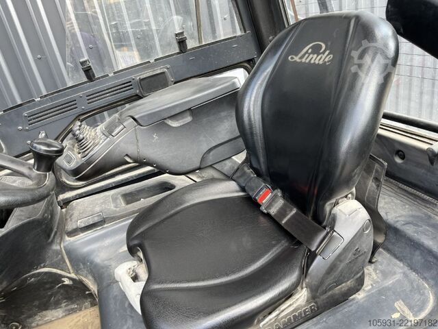 Električni viljuškar na 4 kotača Linde E30H-01/600