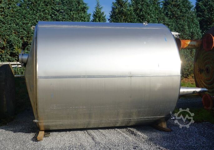 Tangki 21940 liter yang dapat dipanaskan/didinginkan terbuat dari V4A dengan pengaduk baling-baling ETA K0126