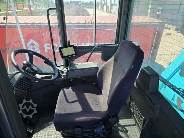 Reachstacker Konecranes SMV 4531 TC5