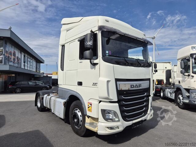 Standardni traktor DAF XF 460 FT SPACE CAB