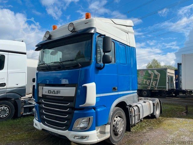 Standard tractor unit DAF XF 440 FT Kipphydraulik