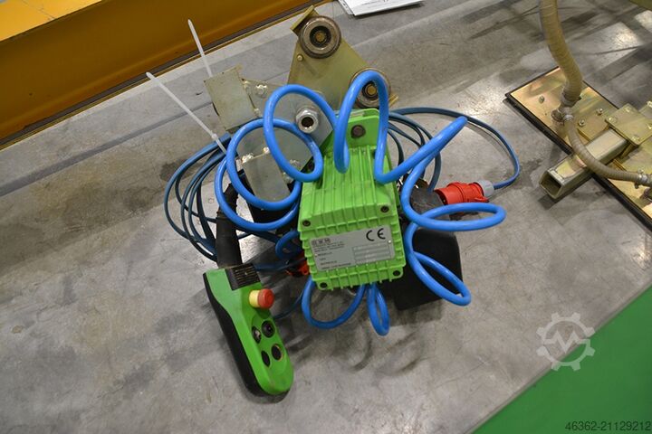 Ramenový žeriav Elephant GRU A BANDIERA