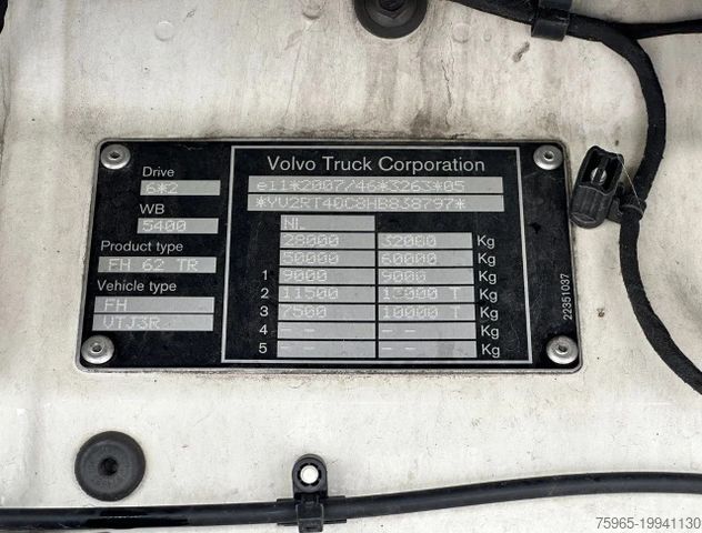 Ledusskapja kravas automašīna VOLVO FH 500 I-PARK COOL VAN BEURDEN ISOLATED BOXES TA