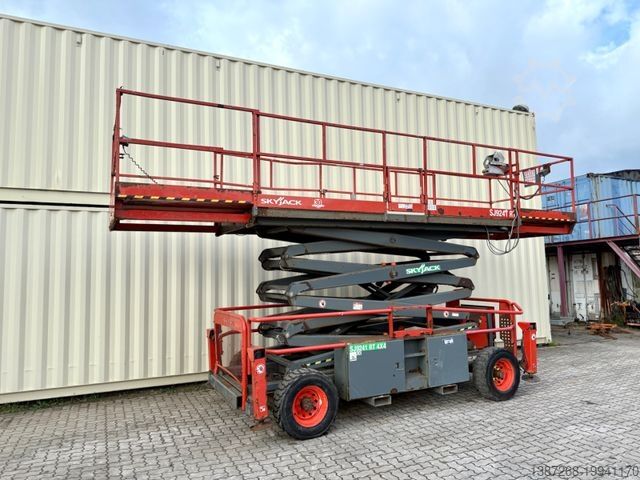 Arbeitsbühne Skyjack SJ9241 4x4 Diesel / 14.5 Meter / 2015 BJ