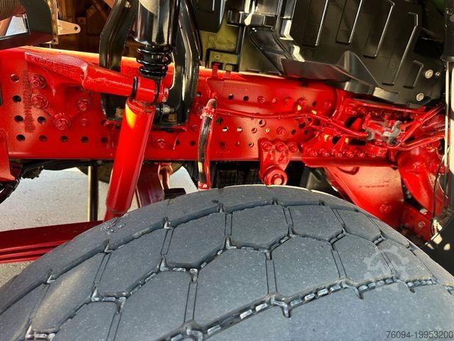 Konkslaaduriga veok MERCEDES-BENZ Arocs 4246 8x4 Abrollkipper Schub/Knickhaken AHK