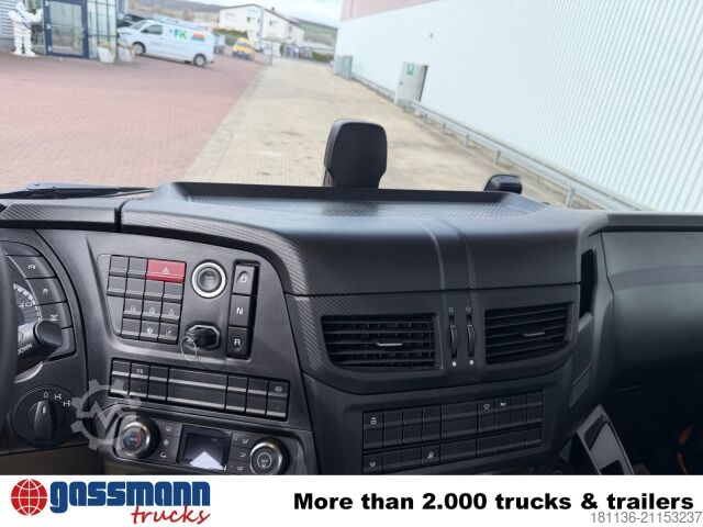 Camión portacontenedores de gancho Iveco X-Way AD300X42Z 6x4, Motorabtrieb