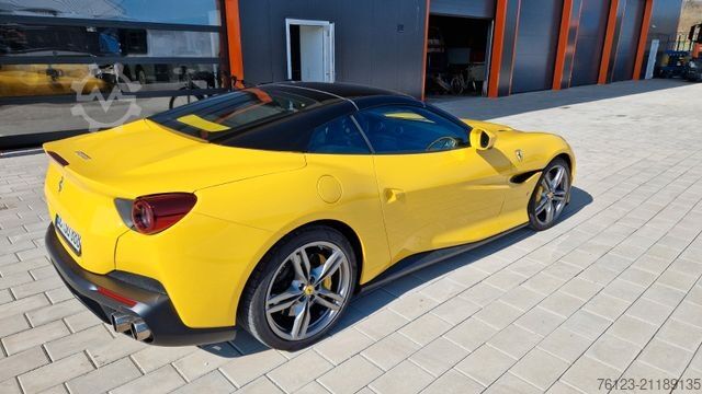 ون FERRARI Portofino