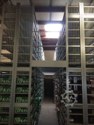 2.500 m² de plataforma de almacenamiento Schäfer R3000 2-3 st 2.500 m² Lagerbühne Schäfer R3000 2-3 st CAD Planung und Montage