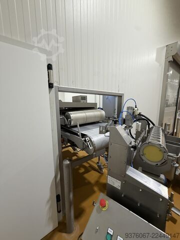 Maszyna do przetwórstwa mięsa SM - Tech kebab divider + cutting system HE8