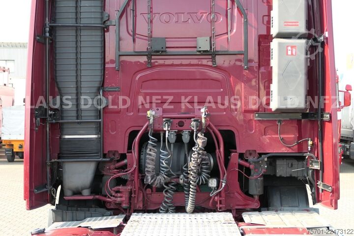 Prostorninska vlačilna enota VOLVO FH 460 Globetrotter 2-Tanks Euro 6