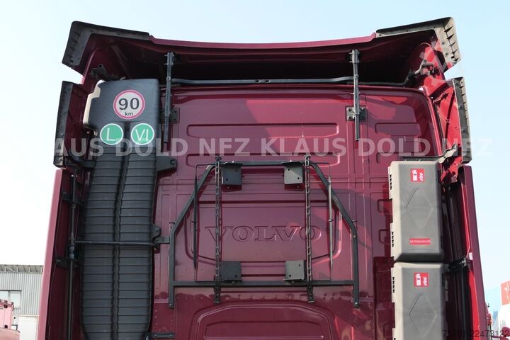 Prostorninska vlačilna enota VOLVO FH 460 Globetrotter 2-Tanks Euro 6
