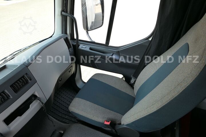 Škatlasti tovornjak VOLVO FL 240 Pritsche Plane Org 145000 km  LBW Euro 6