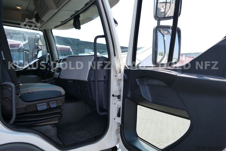 Škatlasti tovornjak VOLVO FL 240 Pritsche Plane Org 145000 km  LBW Euro 6