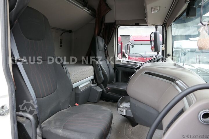 Standardni vlačilec DAF XF 480 Space Cab XL-Tank Euro 6