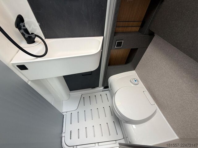 Polintegriran avtodom HYMER/ERIBA ML-T CrossOver 570 AHK abnehmbar / 5G Router / W