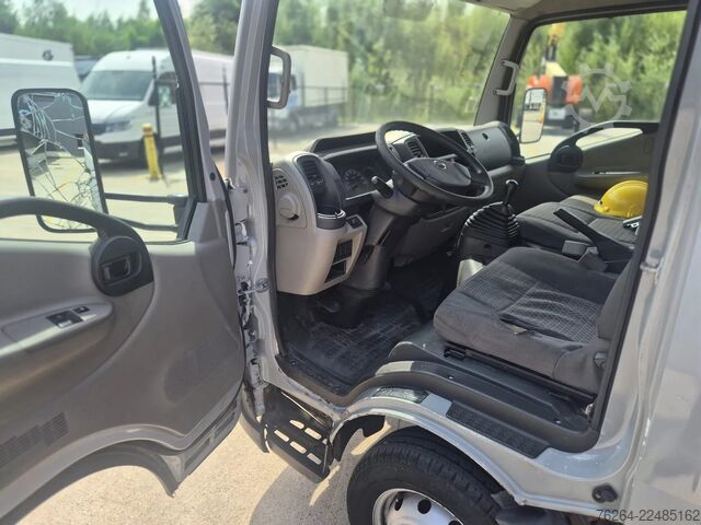 Løfteplattform Nissan CABSTAR 35.13 KLAAS 27M