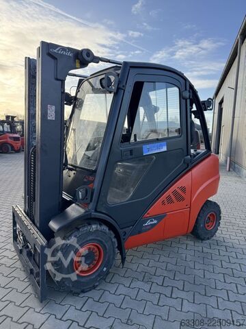 Diesel gaffeltrucks Linde H30D-02
