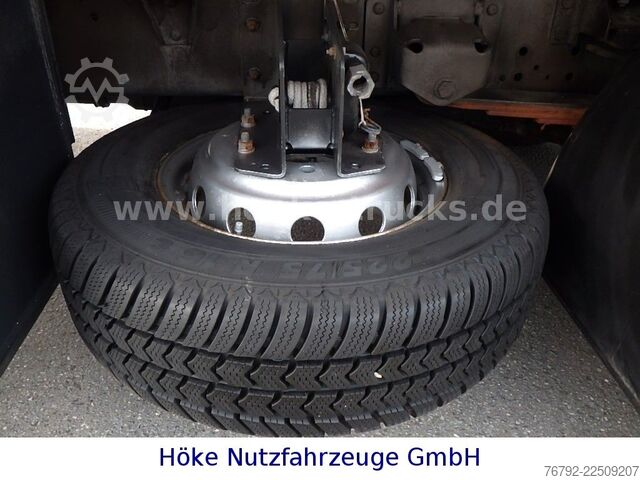 Dreiseitenkipper IVECO 70 C 18 DoKa/Kipper/Palfinger Kran/Greifer/2xAHK