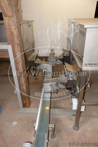 Hệ thống cấp liệu có cửa đóng Gassner 