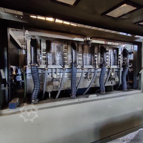 Máquina de soplado de botellas PET Sidel SB4 RG ROUE