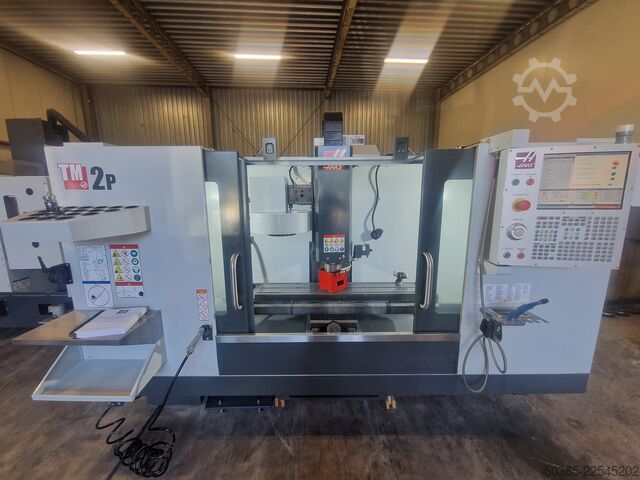 Vertikālais apstrādes centrs Haas TM-2P