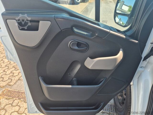 Фургон з високим дахом NISSAN NV400 Kastenwagen L2H2 3,5t PRO