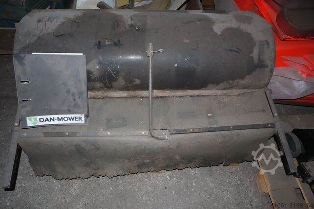 Tool carrier production rights Dan-Mower