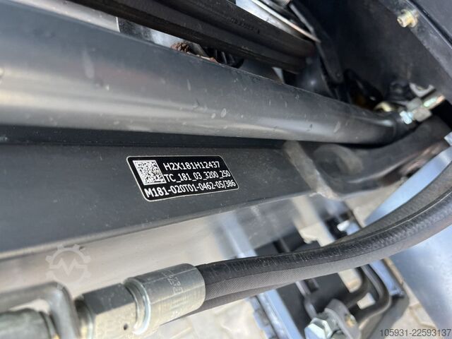 電動3輪フォークリフト Linde E12-02