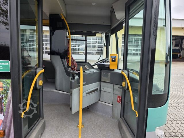 Şehirlerarası otobüs MERCEDES-BENZ LE 530 40+56+1+1
