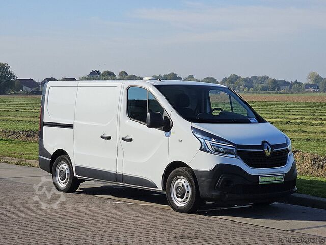 High-roof van RENAULT TRAFIC 2.0 DCI L1H1 Navi Trekhaak !