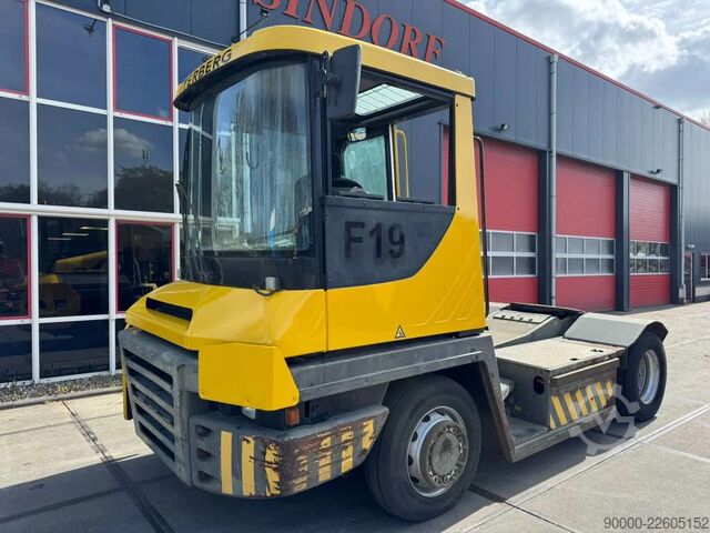 Terminalo traktorius Terberg RT 283