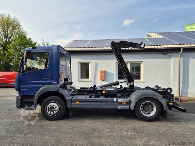 Camião porta-contentores de gancho mercedes-benz 1224 L Atego City Abrollkipper NEU AHK Euro 6