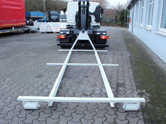 Reboque de chassis intercambiável ungesetzt Abrollcontainer City Rahmen